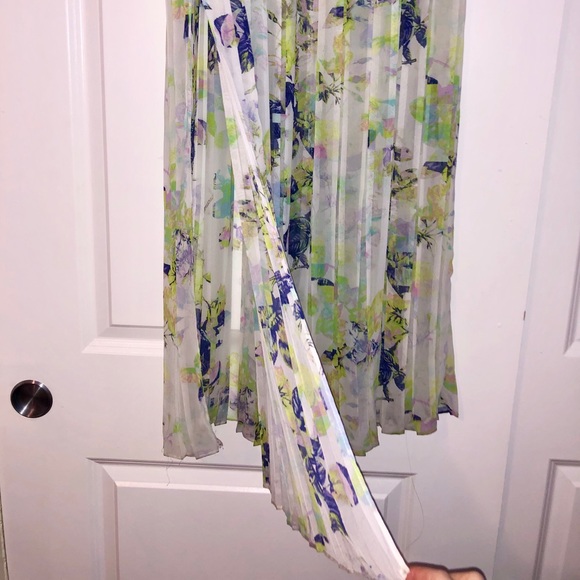 BCBGeneration Floral Chiffon Maxi Skirt - Picture 3 of 9